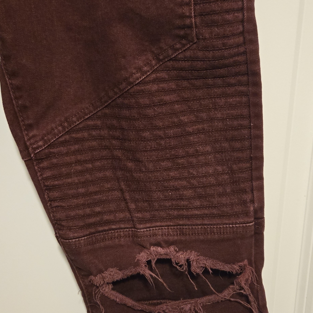Forever 21 Men's Maroon Jeans 30w - Picture 2 of 4